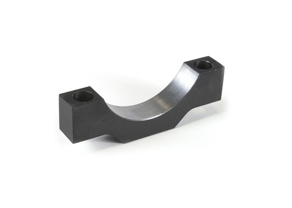 Lower clamp for cylinder